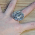 Bague ronde argent ciselé avec une pierre Jaspe dalmatien T57