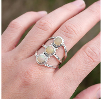 Bague 3 anneaux argent martelé et pierres Opale d'Ethiopie T54/57
