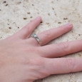 Bague fine en argent et petite pierre ovale Opale T54/59