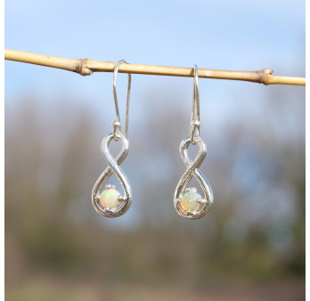Petites boucles infini en argent et Opale d'Ethiopie