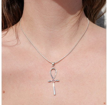 Pendentif Signe de vie égyptien fine en argent et pierre Grenat