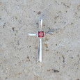 Petit pendentif croix fine argent pierre Grenat Petit pendentif croix fine argent pierre Grenat
