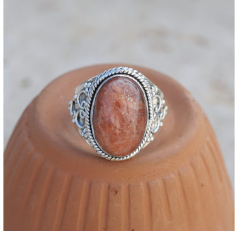Bague large argent ciselé et pierre ovale Pierre de soleil T58