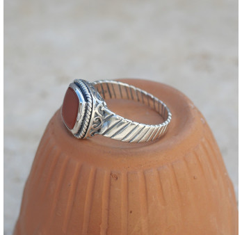 Bague Homme argent strié et pierre carrée Cornaline T67