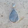 Pendentif goutte en argent strié et Calcédoine cristallisée