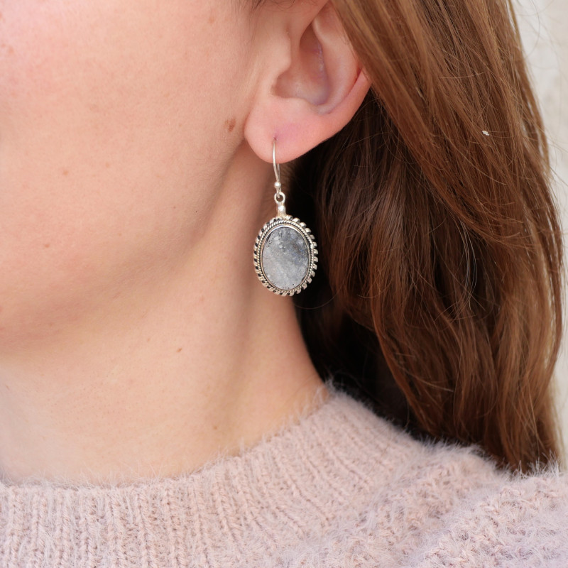 Boucles d'oreilles ovales argent et Calcédoine cristallisée