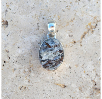 Petit pendentif argent pierre en Astrophylitte blanche