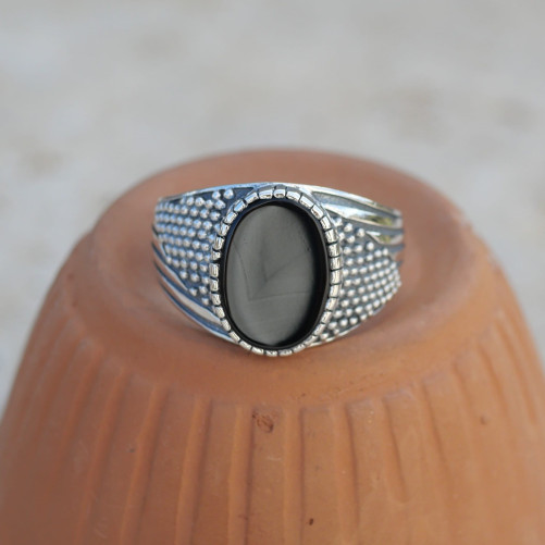 Chevalière Homme pierre plate Onyx noir et argent ciselé T65