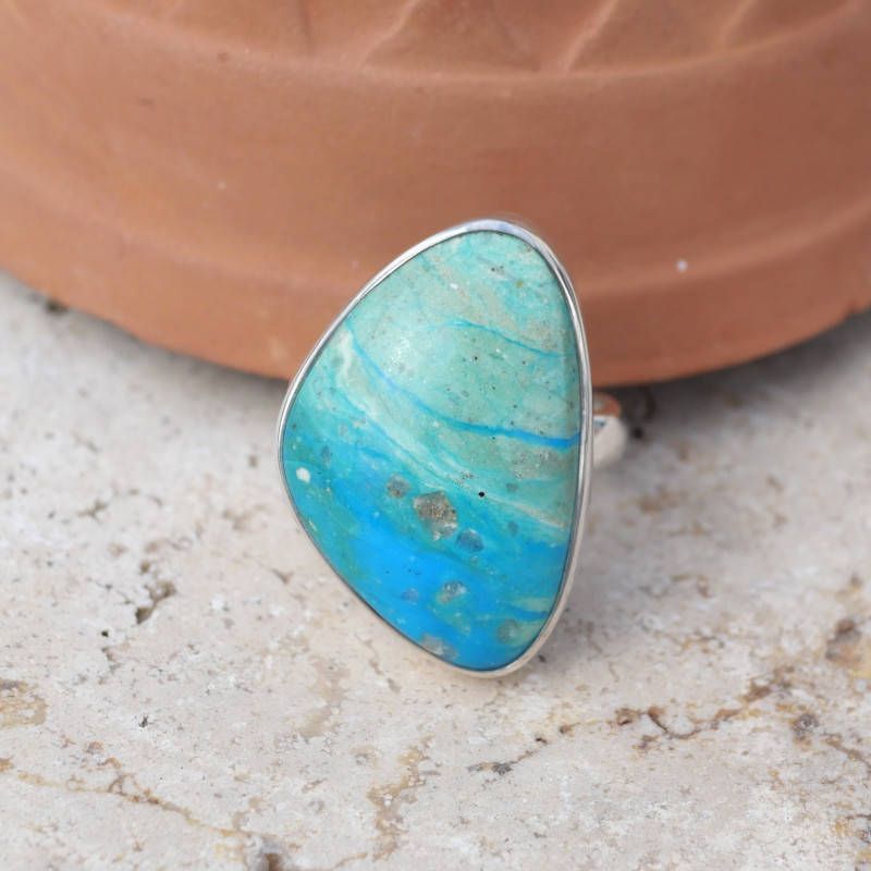 Bague triangulaire en argent et pierre Opaline du Pérou T55