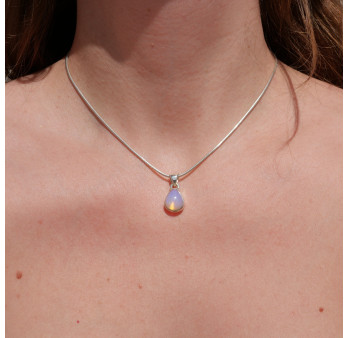 Pendentif goutte en Opale d'Ethiopie et argent