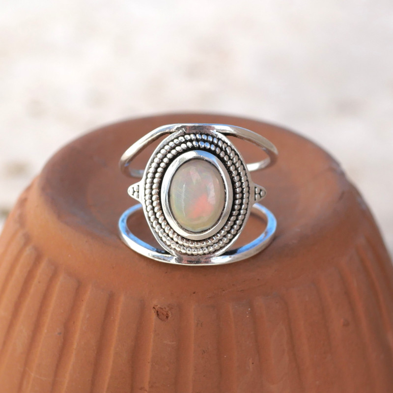 Anneau large bohême ajouré en argent ciselé et Opale T50/51/53/54