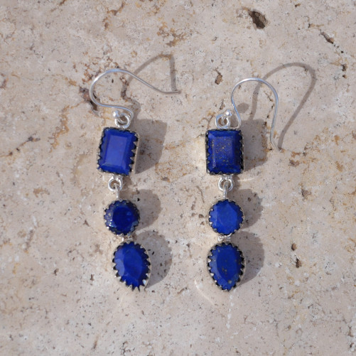 Boucles d'oreilles en argent et 3 pierres facettée Lapis lazuli