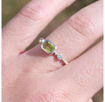 Bague fine argent torsadé pierre Péridot T50/52/55/58/60