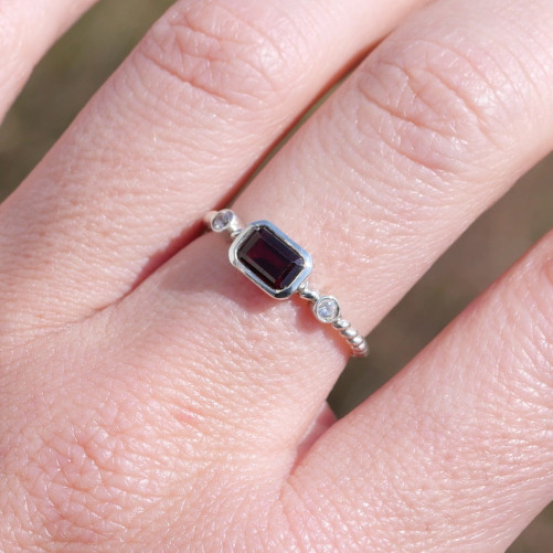 Bague fine argent torsadé pierre Grenat T53/56/58/60