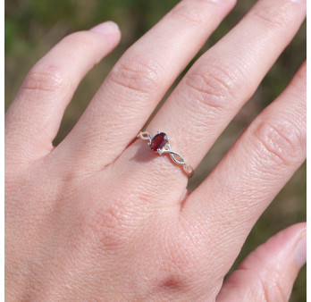 Bague fine argent ajourée pierre griffée Grenat T50/52/55/57
