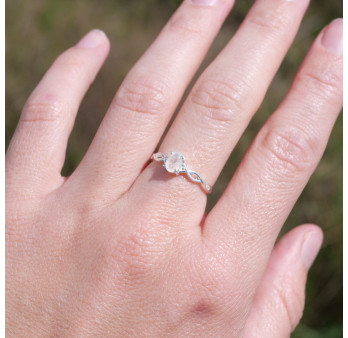 Bague fine argent ajourée pierre griffée Pierre de lune T55/57