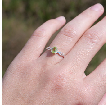 Bague fine argent ajourée pierre griffée Péridot T50/52/55/57