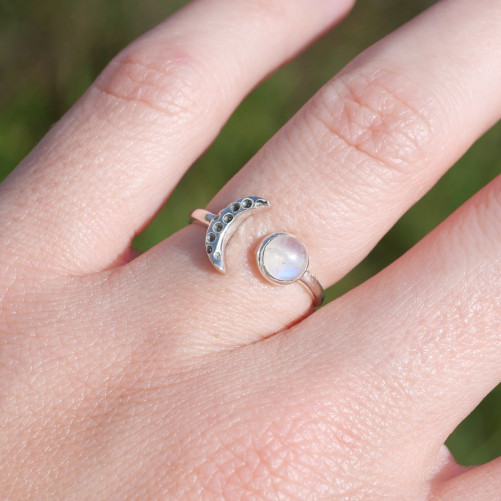 Bague fine lune argent et pierre ronde Pierre de lune T49/52/54/57