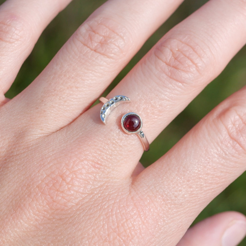Bague fine lune argent et pierre ronde Grenat T49/52/57/60