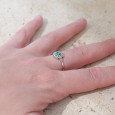 Petite bague fleur argent et pierre ronde Malachite T57 Petite bague fleur argent et pierre ronde Malachite T57