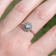 Petite bague fleur argent et pierre ronde Pierre de lune T57 Petite bague fleur argent et pierre ronde Pierre de lune T57