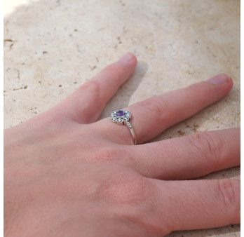 Petite bague fleur argent et pierre ronde Améthyste T52