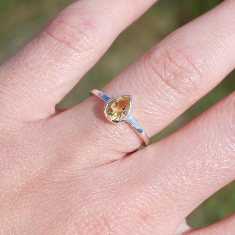 Petite bague goutte argent et pierre en Citrine T51/54/58/59
