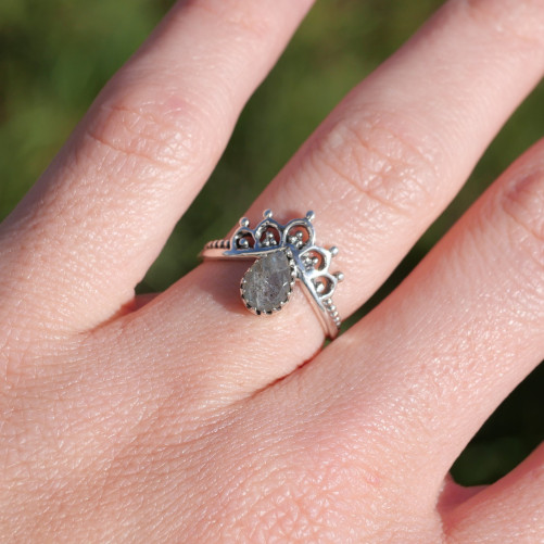 Bague fine couronne argent et petite pierre Labradorite T50/51/57