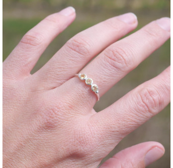 Petite bague argent et 3 petites pierres rondes en Citrine T49/52/54/57