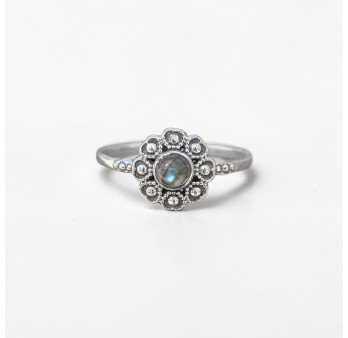 Petite bague fleur argent et pierre ronde Labradorite T57