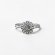 Petite bague fleur argent et pierre ronde Labradorite T57 Petite bague fleur argent et pierre ronde Labradorite T57