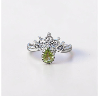 Bague fine couronne argent et petite pierre Péridot T49/56/60