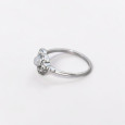 Petite bague fleur argent et pierre ronde Pierre de lune T57 Petite bague fleur argent et pierre ronde Pierre de lune T57
