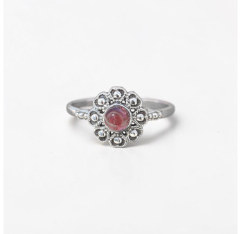 Petite bague fleur argent et pierre ronde Grenat T52