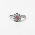 Petite bague fleur argent et pierre ronde Grenat T52