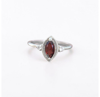 Bague fine argent pierre marquise griffée Grenat T49/52/55/57