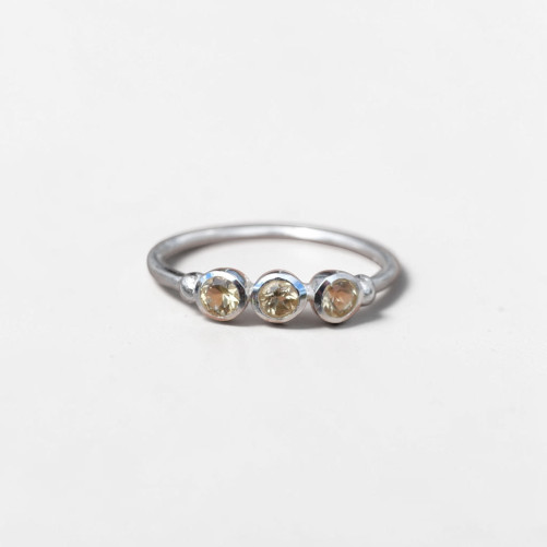 Petite bague argent et 3 petites pierres rondes en Citrine T49/52/54/57