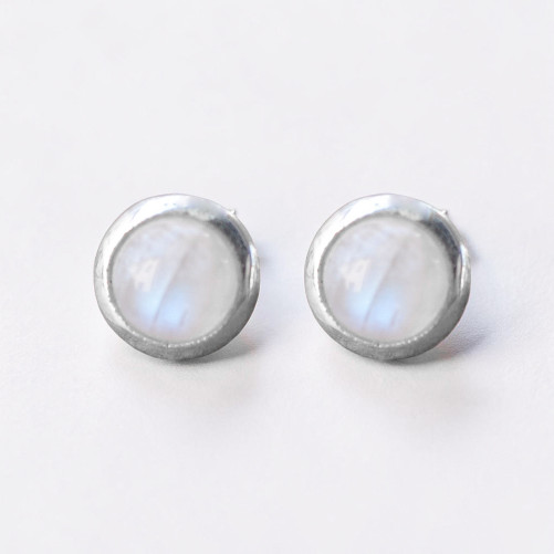 Petites boucles d'oreilles à clous en argent et en Pierre de lune ronde