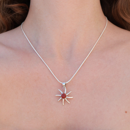 Pendentif soleil argent et pierre Cornaline ronde