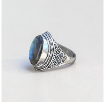 Bague large argent ciselé et pierre ovale Labradorite T61