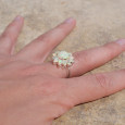 Bague fleur en argent et 13 pierres en Opale d'Ethiopie T57