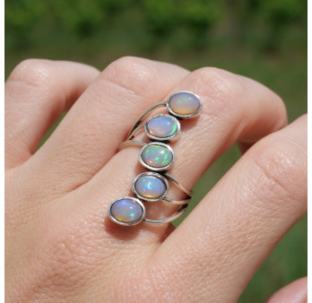 Longue bague 5 pierres Opale d'Ethiopie et argent T55/59