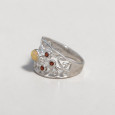 Bague large ajourée argent pierre Opale et Grenat T53/56/59 Bague large ajourée argent pierre Opale et Grenat T53/56/59