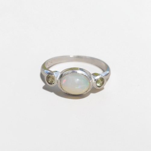 Bague fine argent et petite pierre Opale et Péridot T51/53/54