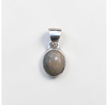 Pendentif ovale en Opale d'Ethiopie et argent