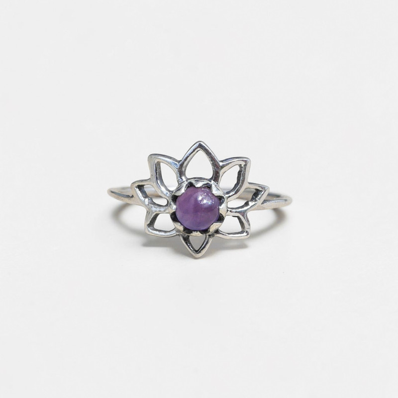 Petite bague fleur de lotus et pierre Améthyste T49