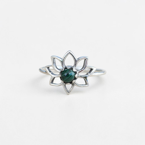 Petite bague fleur de lotus et pierre Malachite T52/56/59