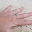 Petite bague fleur de lotus et pierre Malachite T52/56/59 Petite bague fleur de lotus et pierre Malachite T52/56/59