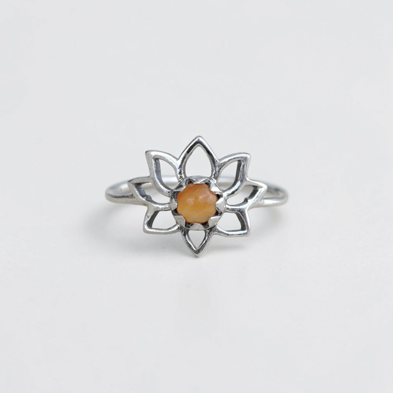 Petite bague fleur de lotus et pierre Cornaline T49/51 Petite bague fleur de lotus et pierre Cornaline T49/51