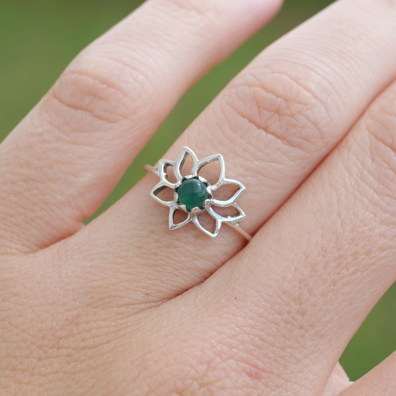 Petite bague fleur de lotus et pierre Agate verte T49/54/57/59